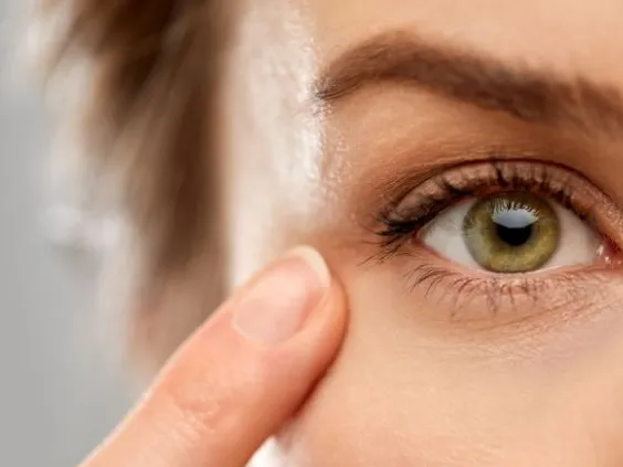 تفاوت کانتوپلاستی و بلفاروپلاستی